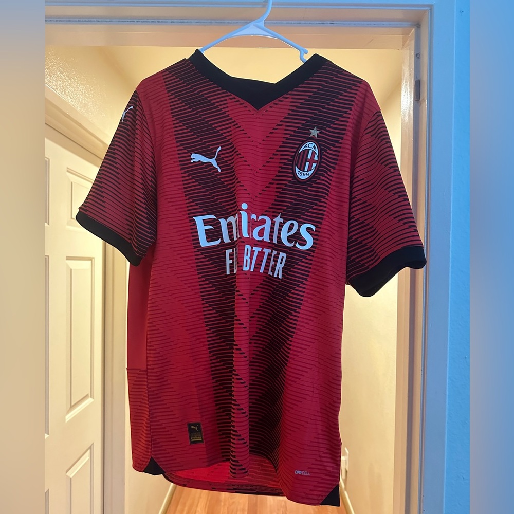 AC MILAN 23/24 HOME KIT BRAND NEW *AUTHENTIC*